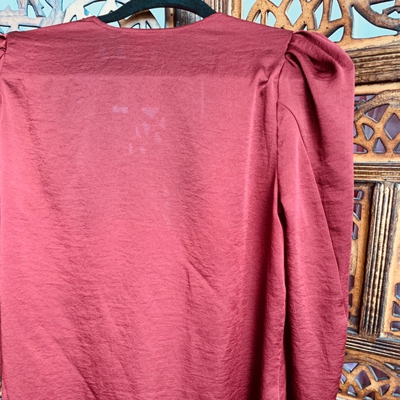 Express deep V red blouse - Picture 7 of 9